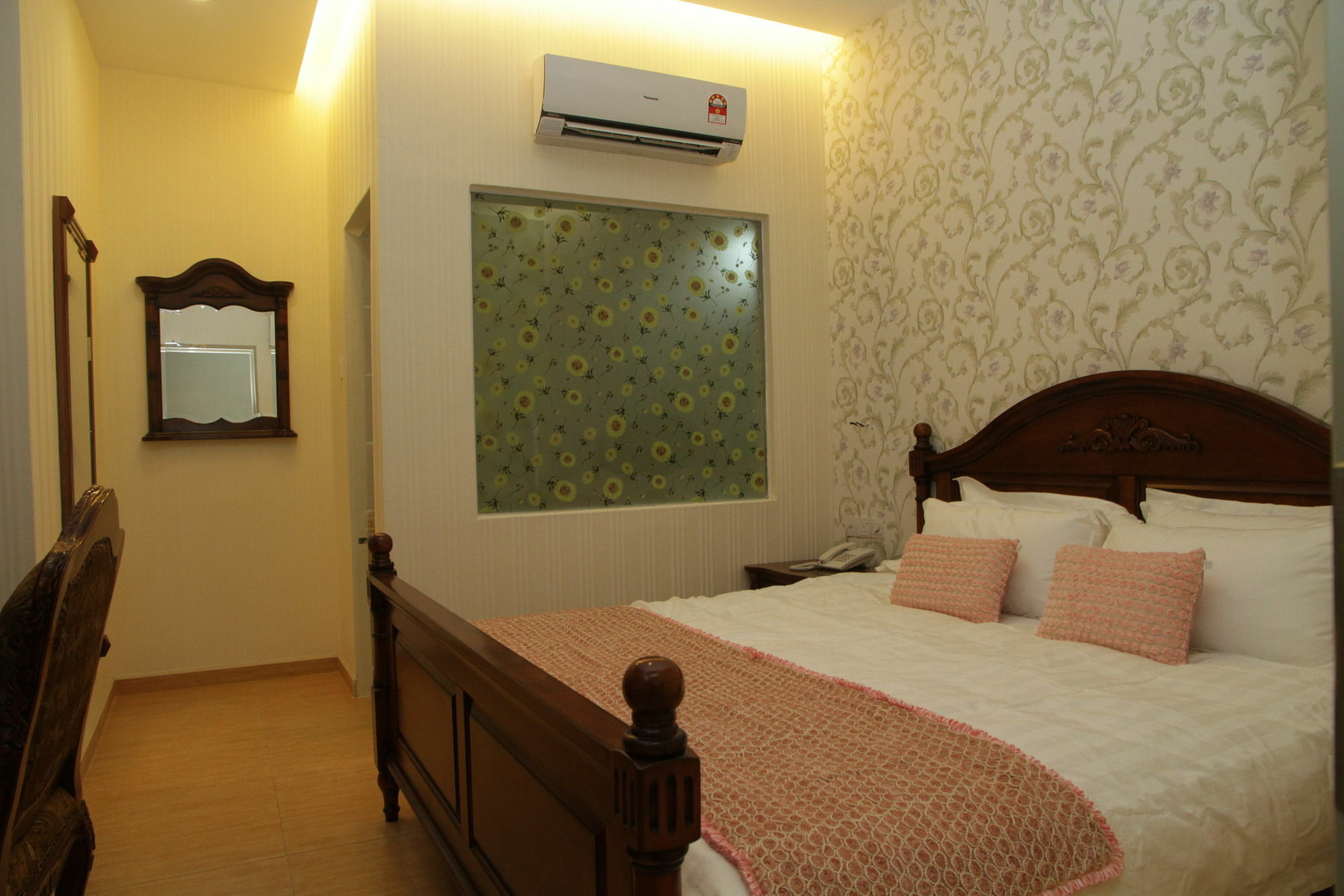 เดอ เรสซิเดนซ์ บูทิก โฮเต็ล Hotel อิโปห์ ภายนอก รูปภาพ